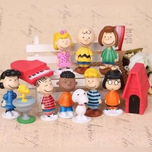 Peanuts Character Vinyl Figurine Set - Multicolor